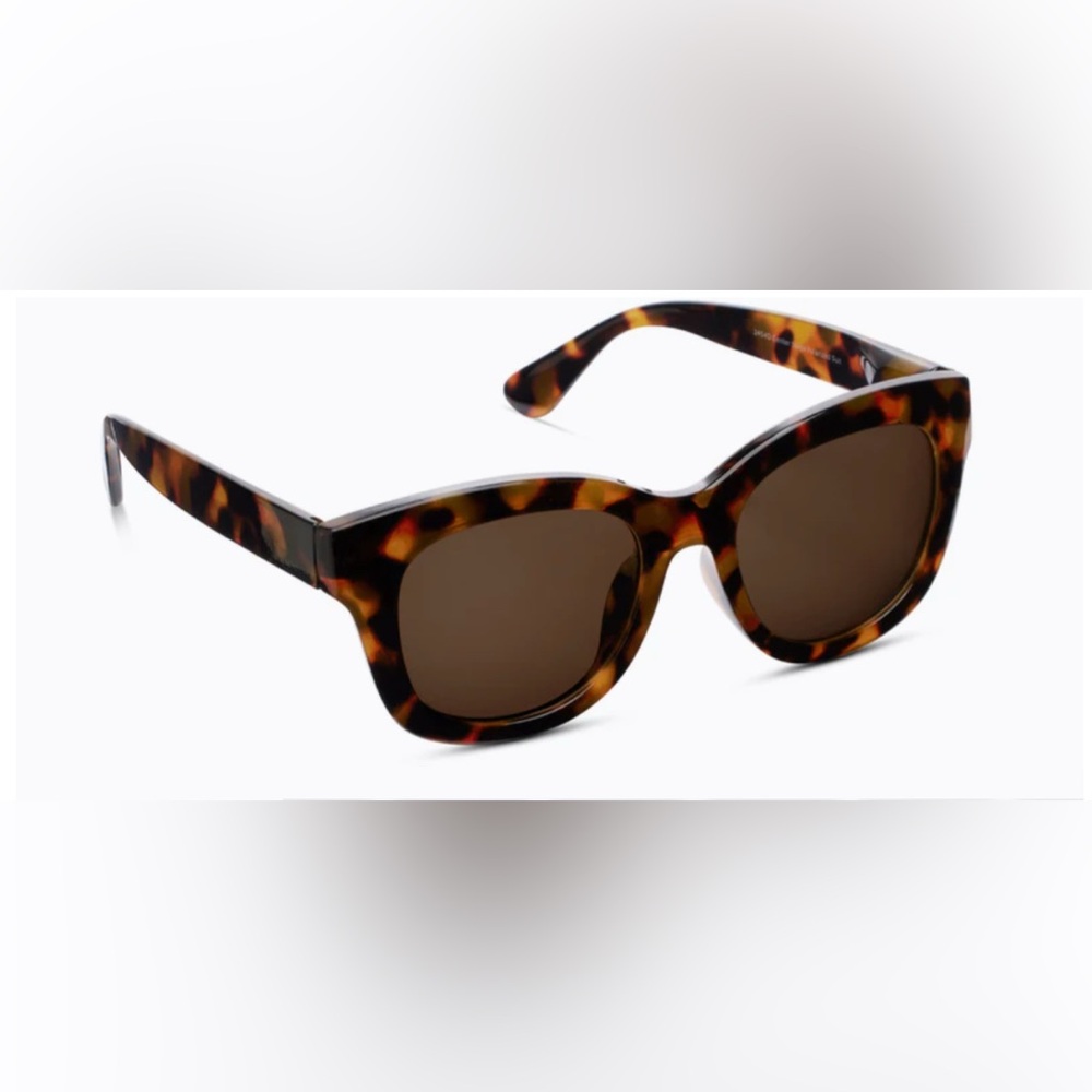Peepers “Center Stage” +1.5 sun-readers
polarized sunglasses “tortoise”-NWT